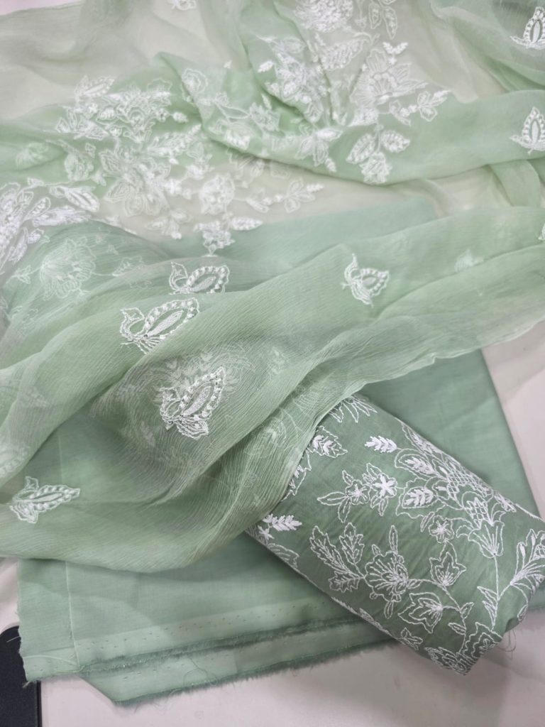 Bareeze 3 piece lawn suit