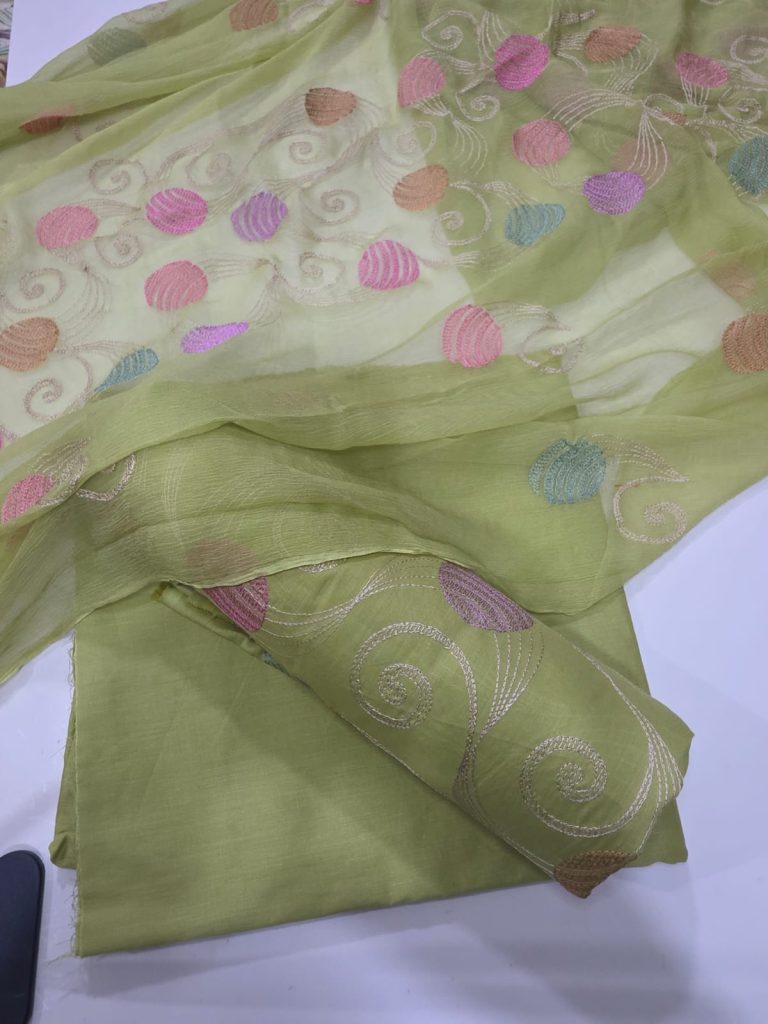 Bareeze 3 piece lawn suit