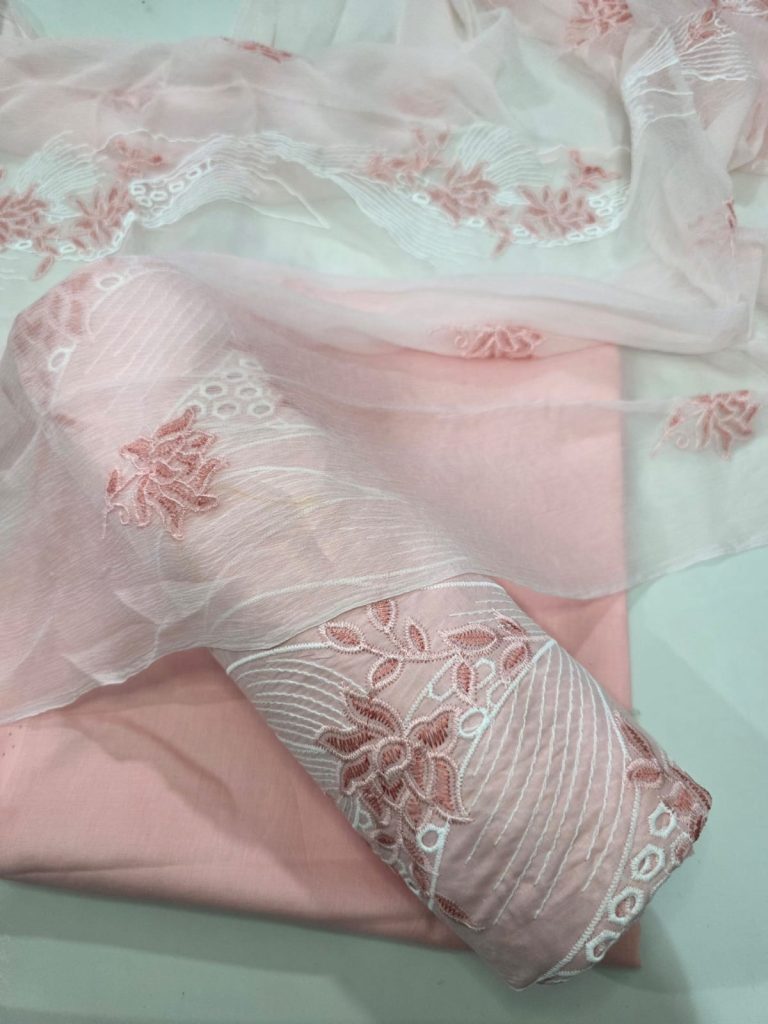 Bareeze 3 piece lawn suit