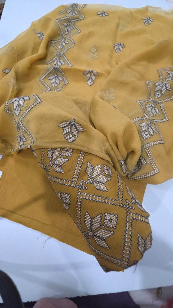 Bareeze 3 piece Embroided suit